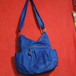 Est 1978 blue travel on purse